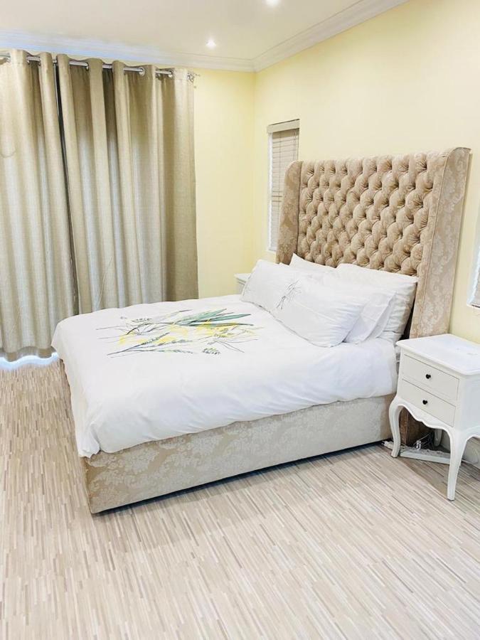 Lovely And Peaceful 3 Bedroom House Kapstadt